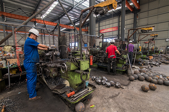 莱西网架配件车间